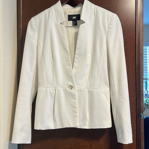 White, H&M, white, one button, blazer, size 6 - Picture 1 of 5